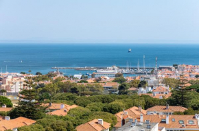 Perfect Sea and Mountain View Cascais